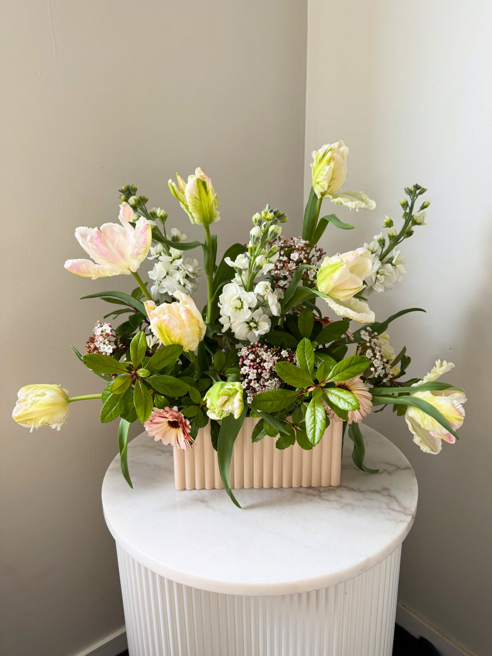 Dolly Vase