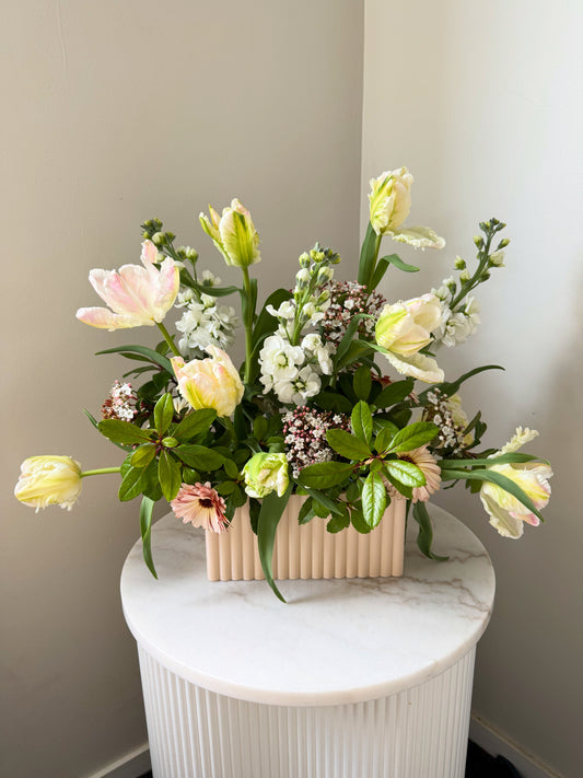 Dolly Vase